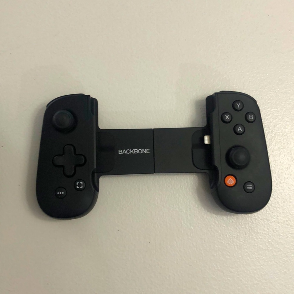 Backbone Game Control for iphone